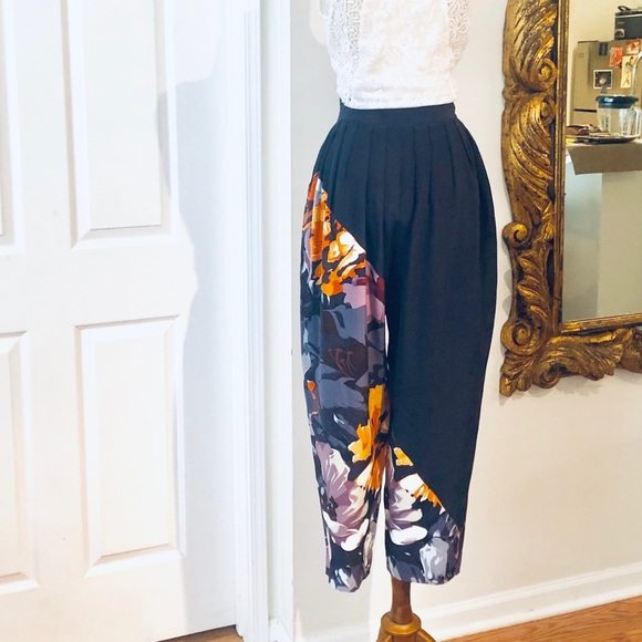 Pancaldi & B Pants - 💥PANCALDI &B FLORAL SILK PANTS💥